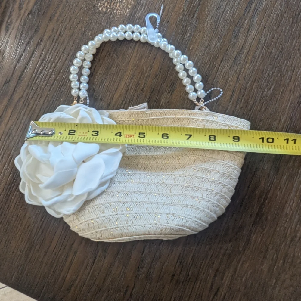 Cream Straw Bag with Pearl Handle
